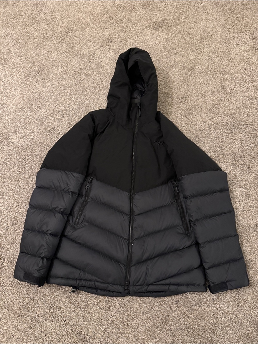 Outdoor Research Men's Super Transcendent Down Hooded Jacket Black/Gray large
